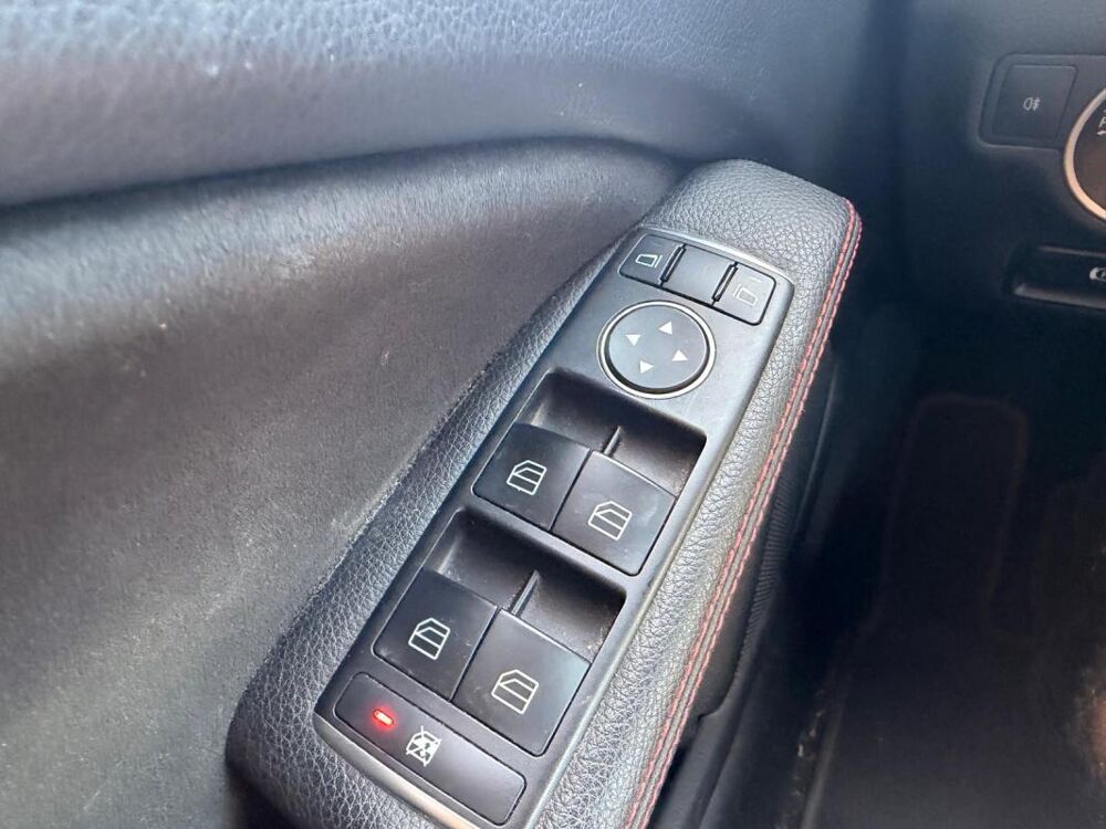 Classe A 180i - 122ch Pack Amg 2015 occasion 31000 Toulouse