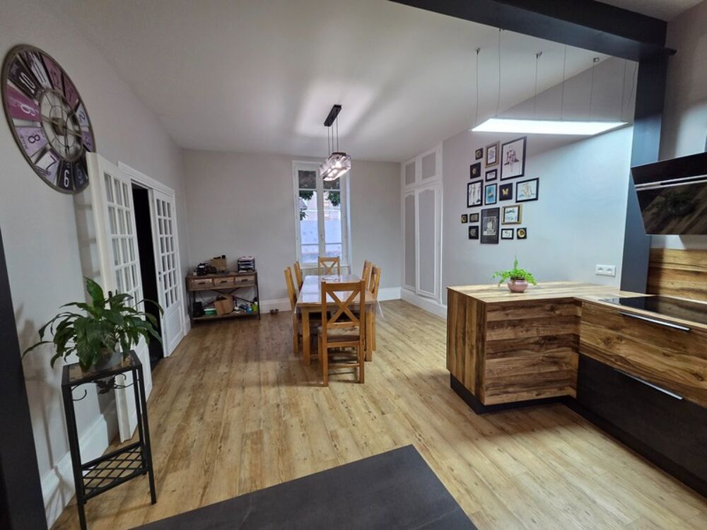 Maison de ville rénovée  5 chambres  coeur de Moulins