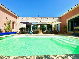  Villa  vendre 8 pices 232 m