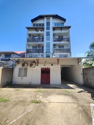  Immeuble � vendre 15 + pi�ces 510 m�