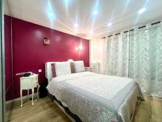  Appartement à louer 5 pièces 92 m²