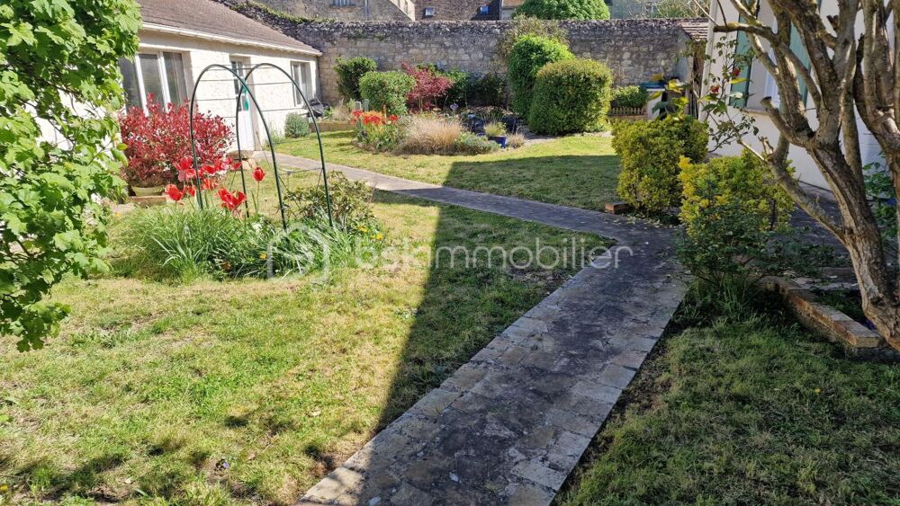 Maison, 4 chambres, plein pied de vie, Terrain arboré de 900 m2