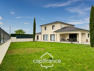  Maison  vendre 7 pices 275 m