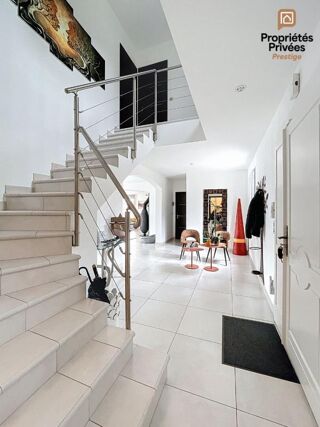  Villa à vendre 7 pièces 260 m²