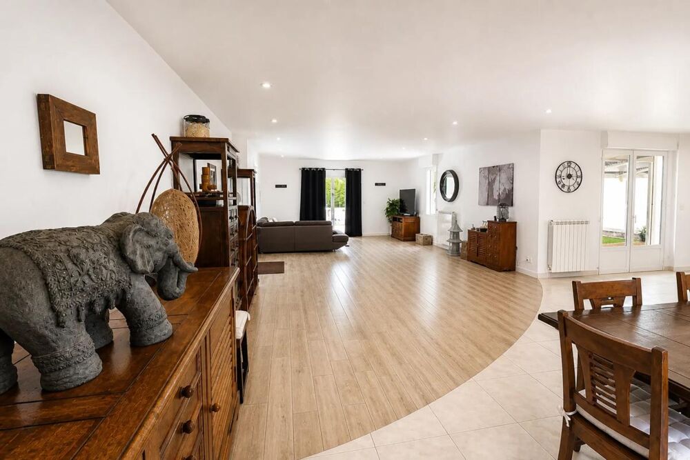 Maison de 7 pièces de 250 m² à Lombez