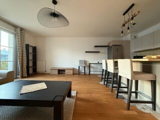  Appartement à louer 3 pièces 70 m²