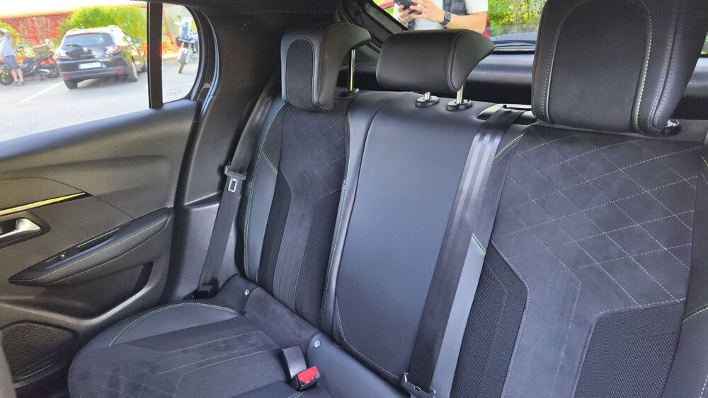 208 II 1.2 PureTech 100 EAT8 Gt Pack - Automatique Entretien con 2021 occasion 74000 Annecy