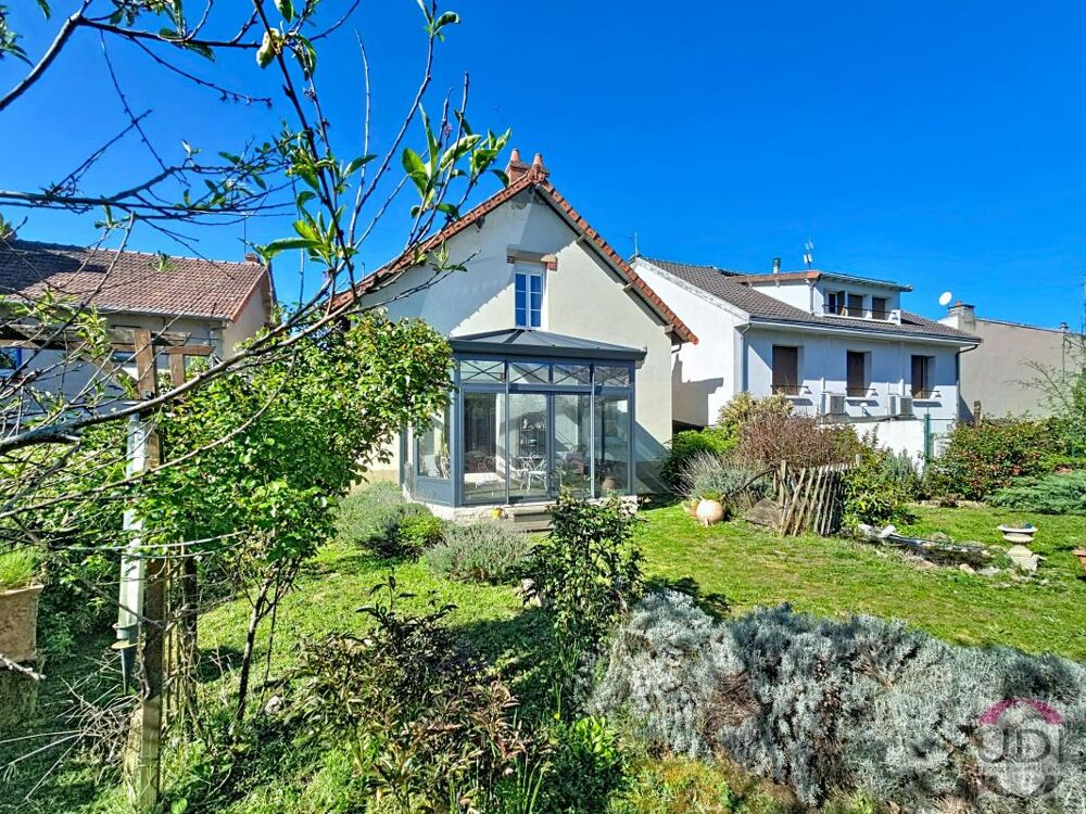 Vente Maison Belle maison 1930 avec jardin paysager – Proche centre-ville Montluçon Montlucon