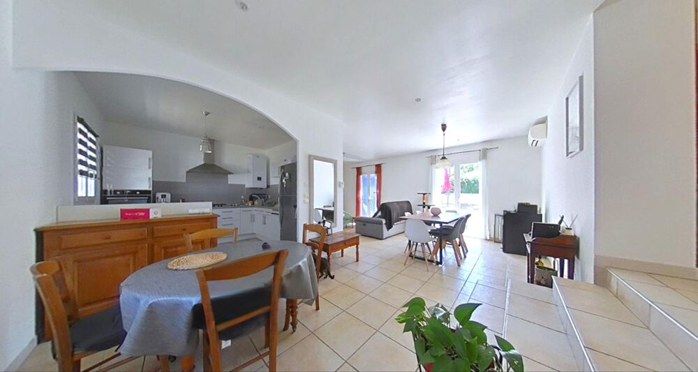 Vente Maison Maison Ouveillan 4 pièce(s) 90 m2, piscine, garage Ouveillan