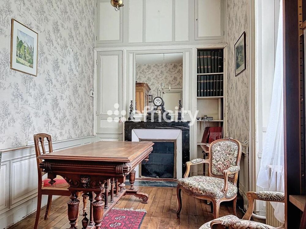 � vendre  Propri�t�/ch�teau Latill� (86190)