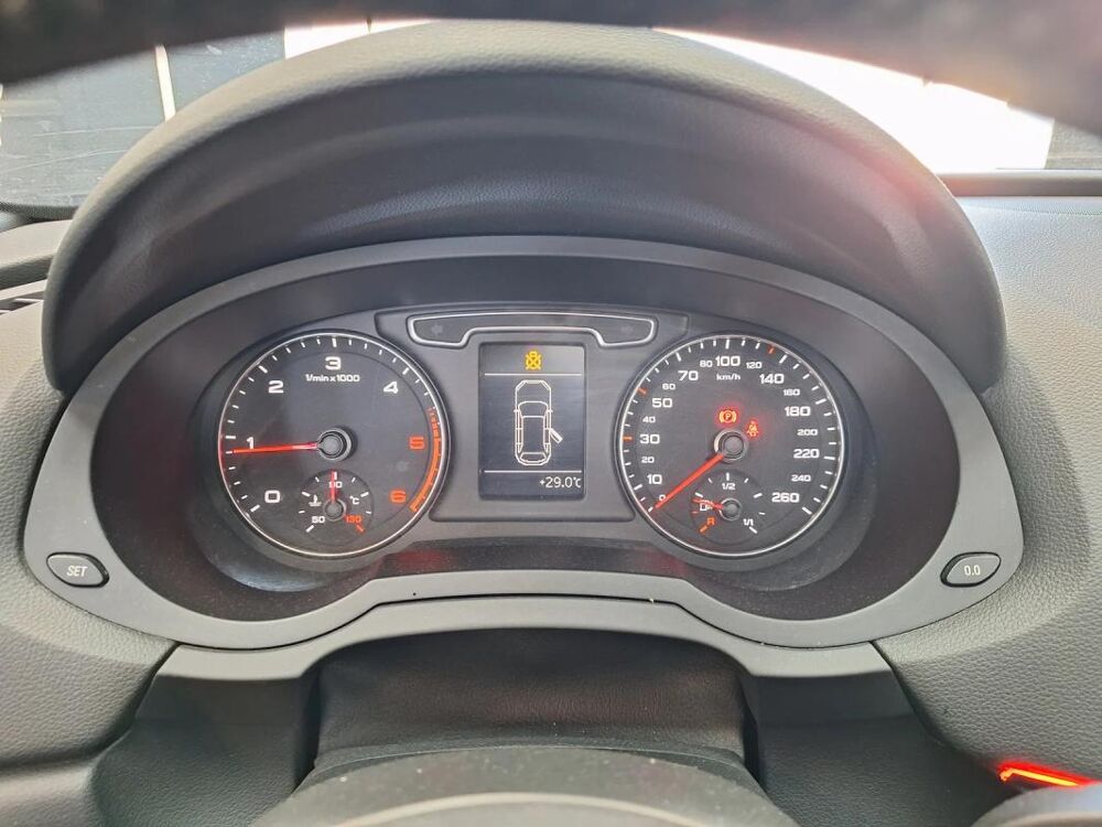 Q3 2.0 TDI S line (103kW) 2013 occasion 06700 Saint Laurent Du Var