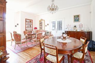  Maison à vendre 10 pièces 265 m²