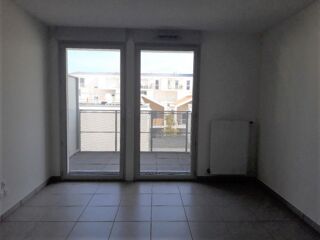  Appartement à louer 2 pièces 39 m²