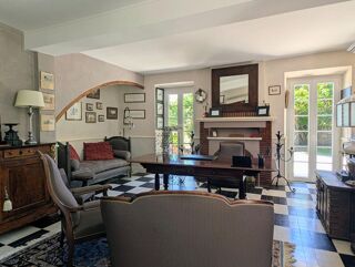  Propriété/château à vendre 15 + pièces 503 m² Pointis inard