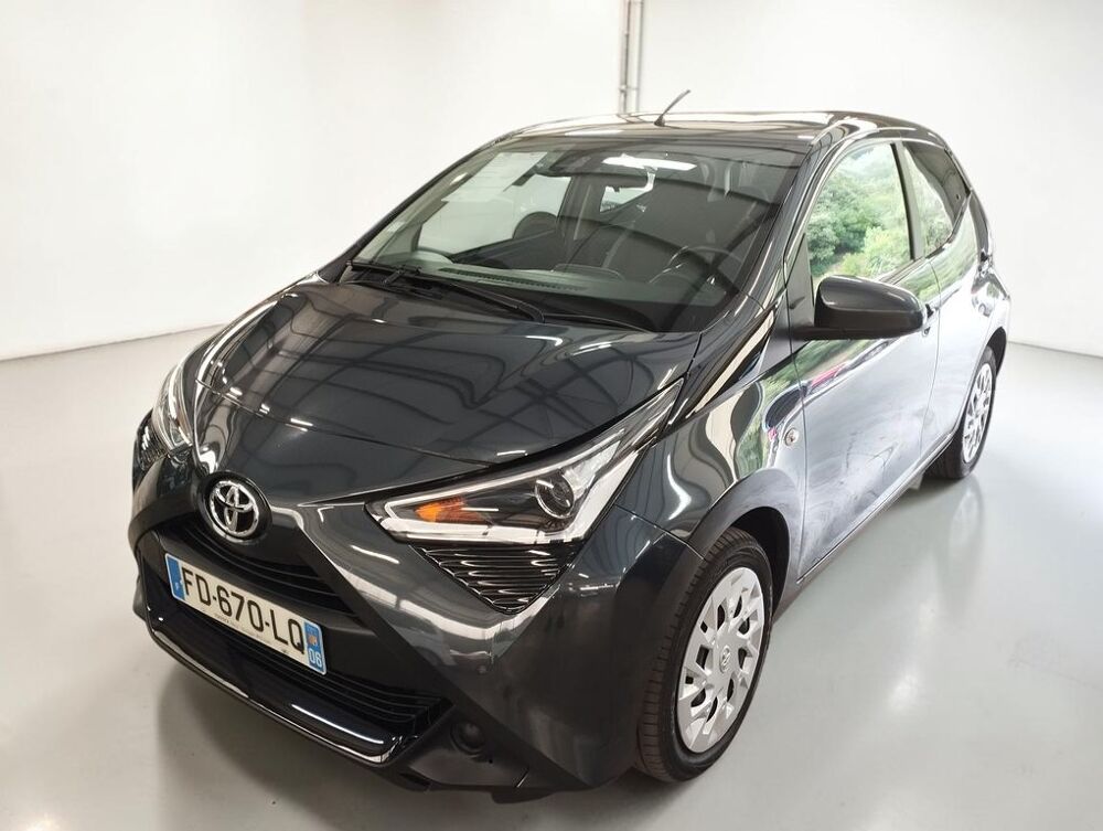 Aygo 1.0 VVT-I X-SHIFT X-PLAY BA 5P 2019 occasion 06640 Saint-Jeannet