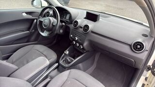 A1 I 1.6 TDI 90 Ambiente 2012 occasion 69960 Corbas