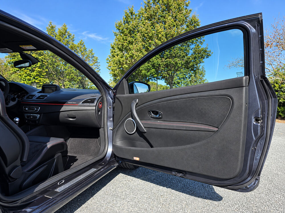M&eacute;gane 3 2.0 275 RS Trophy 2015 occasion 17300 Rochefort