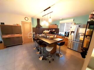  Maison � vendre 8 pi�ces 144 m�