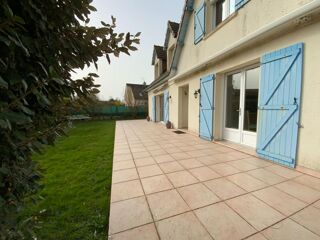  Maison � vendre 8 pi�ces 165 m�