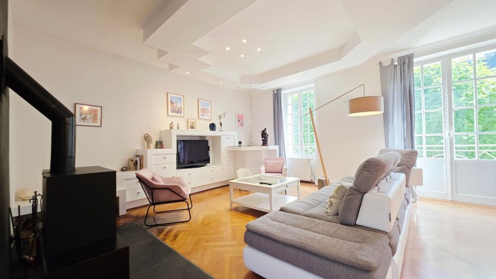 Vente Maison BOURGES CENTRE MAISON DE 191M² 6 PIECES GARAGE JARDIN Bourges