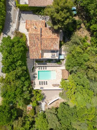  Villa � vendre 8 pi�ces 210 m�