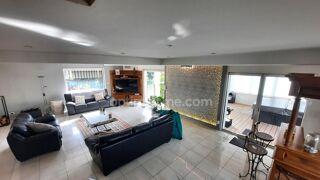  Villa  vendre 10 pices 267 m