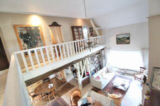  Propriété/château à vendre 8 pièces 250 m²