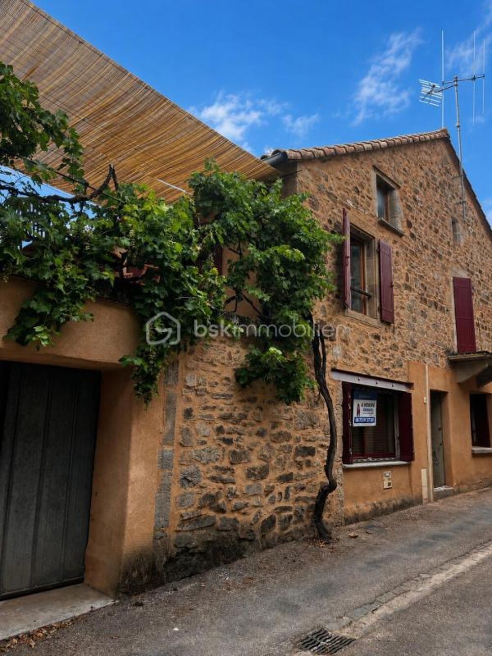 Vente Maison Maison en pierre de caractère et atypique avec cour intérieure et belle terrasse ensoleillée ! Viala du tarn