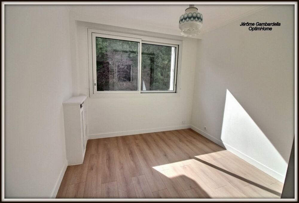Vente Appartement Appartement 4 pièces de 71 m2 avec balcon, box et cave à vendre à POISSY (78) Poissy