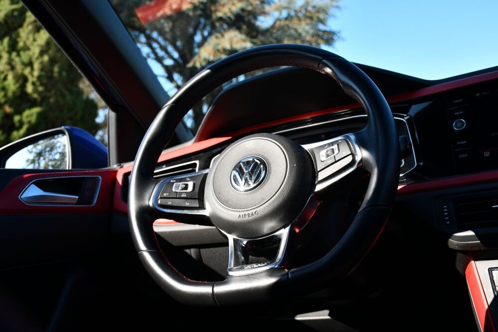 Polo VI 2.0 TSI 200 S&S DSG6 GTI - Premi&egrave;re main Toit ouvrant 2018 occasion 49300 Cholet