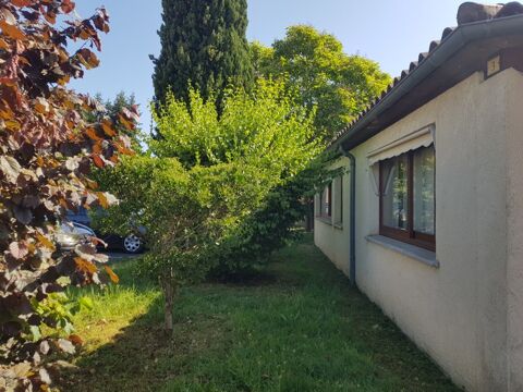 Local professionnel/bureaux au centre de Montignac - Lascaux 181000 24290 Montignac lascaux