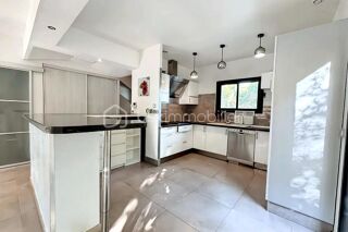  Villa � vendre 6 pi�ces 145 m�