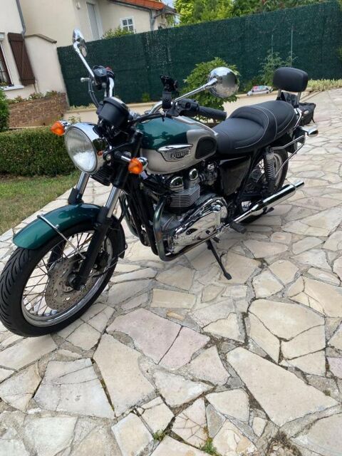 TRIUMPH 2001 occasion 95120 Ermont