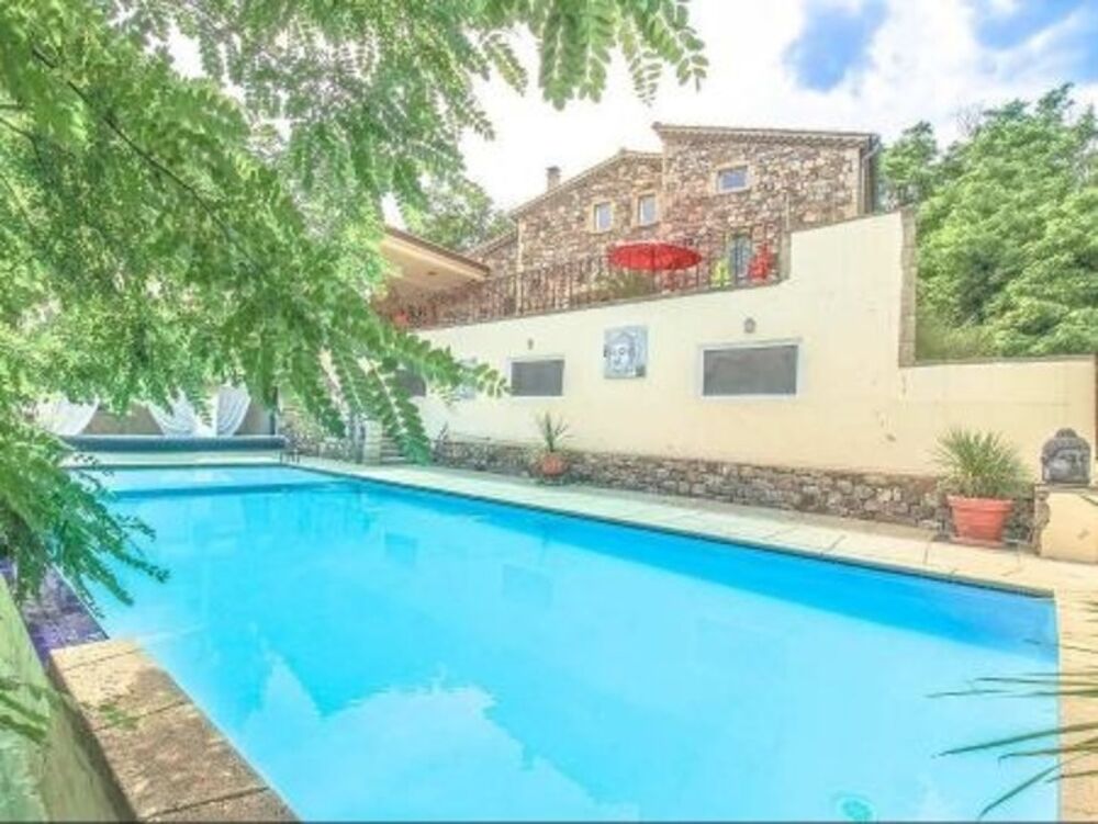 � vendre  Maison Banne (07460)