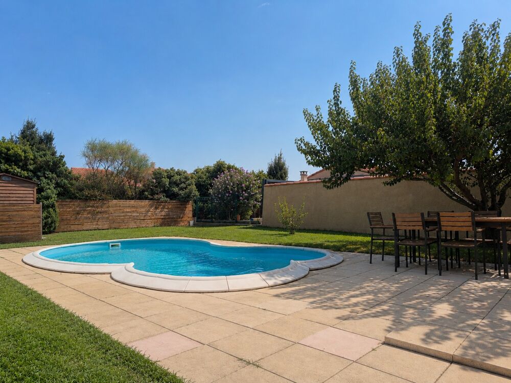 Maison de plain-pied avec piscine et grande véranda  Sans vis-à-vis