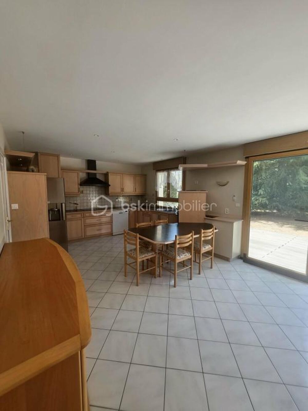 Maison spacieuse de qualité de 186 m2 avec terrain et garage
