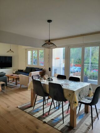  Appartement à louer 5 pièces 99 m²