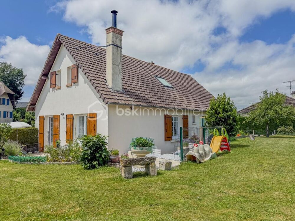 Vente Maison Maison familiale avec sous-sol total, à deux pas du centre-ville de Pont-l'Évêque avec jardin Pont l eveque