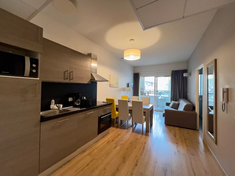 Vente Appartement Appartement T2 cabine avec terrasse pour investisseur – Biarritz, Avenue Reine Victoria Biarritz