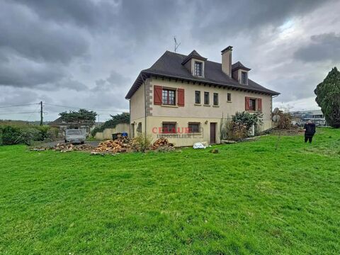   Maison de 186 m� avec jardin � Lubersac Maison - 7 pi�ce(s) - 186 m�