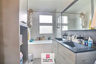  Appartement  vendre 4 pices 80 m