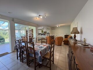 Vente Maison MAISON T3 DE PLAIN-PIED AVEC VÉRANDA – RÉSIDENCE AVEC PISCINE – MEURSAC Meursac