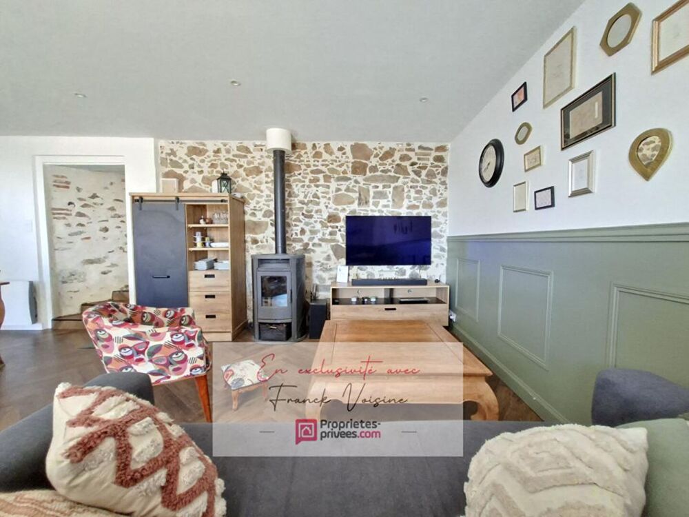 A VENDRE en Exclusivité à Saint Paul en Pareds, Maison de 90 m2 avec 3 chambres sur une parcelle de 284 m2, plus jardins et dép