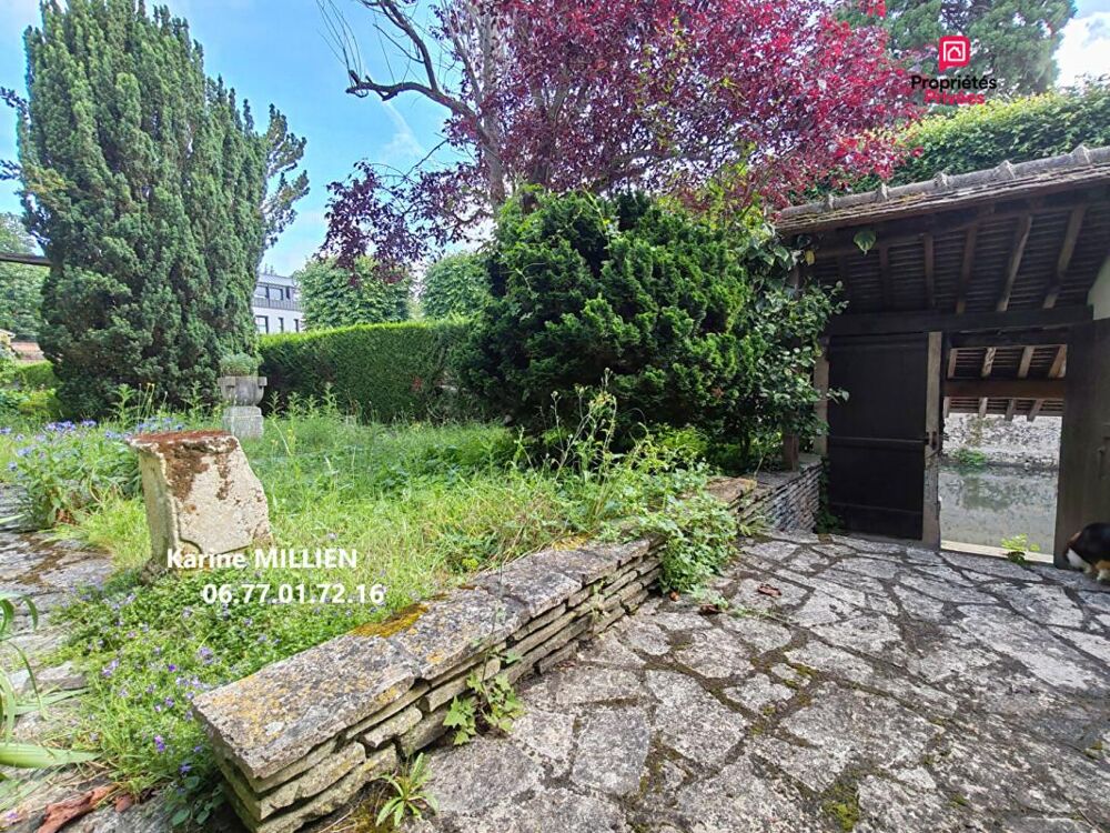 DREUX 28100 Maison en centre ville - 5 chambres - Garage - Dépendance - Grenier - Terrain - 275600 HAI