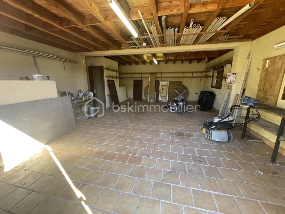 Vente Maison Belle maison de plain-pied de 113 m² avec dépendances et vue dégagée – Proche Bergerac (Mouleydier) Mouleydier