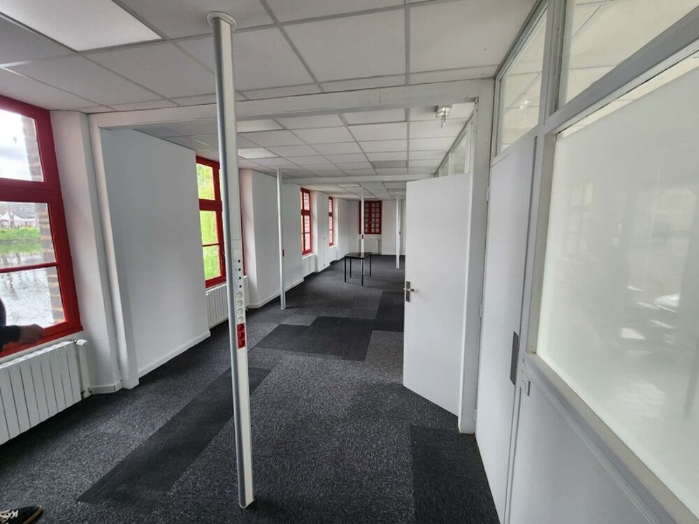   A LOUER – ESPACES DE BUREAUX DANS UN CADRE EXCEPTIONNEL AUX PORTES DE RENNES Guichen