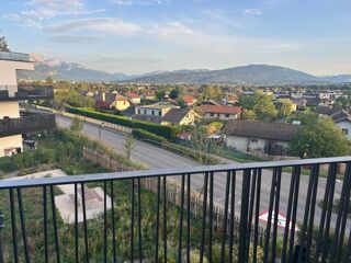  Appartement à louer 3 pièces 65 m²