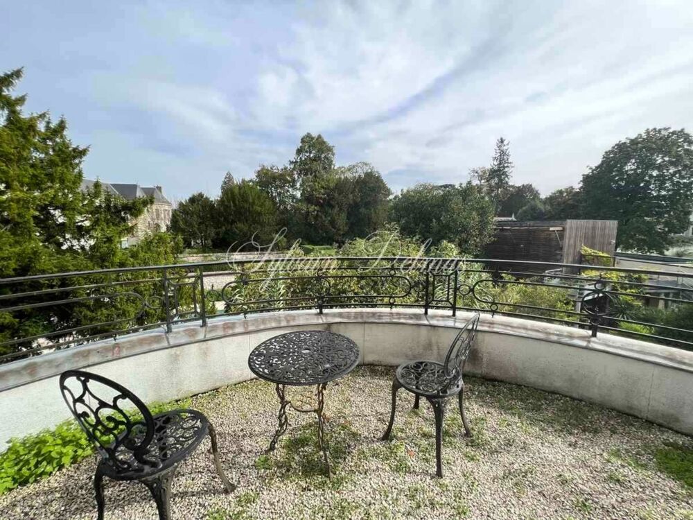 à vendre  Propriété/château Poitiers (86000)