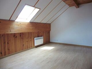  Appartement à louer 4 pièces 70 m²