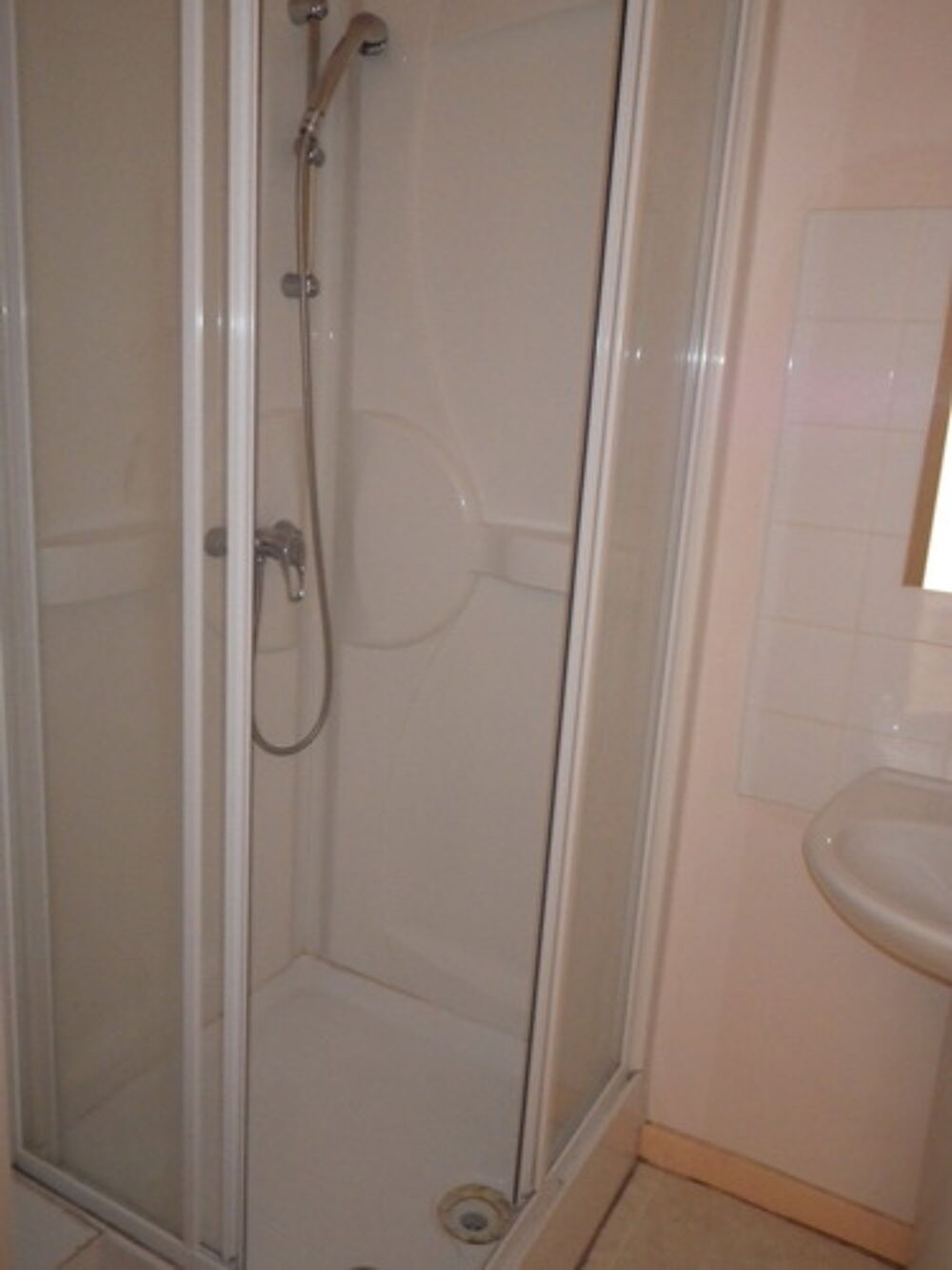 Location Appartement LOCATION T1BIS MEUBLE RIGNAC SANS FRAIS D'AGENCE Rignac